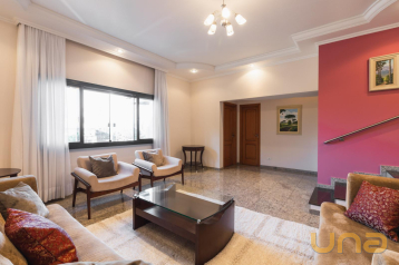 IMÓVEL COMERCIAL COM ÁREA TOTAL 427,38m² - MERCÊS - REF 5556-R