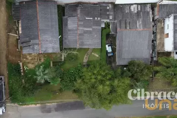 Terreno no Parque Barigui, com 558 m²