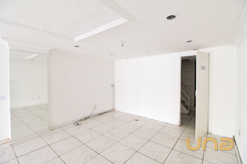 Imobiliária Cilar Aluga Loja no Centro com 64m², Ref. 00163.00