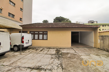 Imobiliária Cilar Vende Terreno no Água Verde com 715m², Ref. 