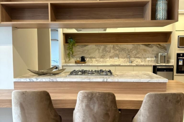 Apartamento com 2 dormitórios à venda, 98 m² por R$ 1.050.000,