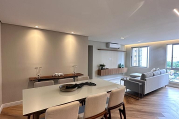 Apartamento com 2 dormitórios à venda, 98 m² por R$ 1.050.000,