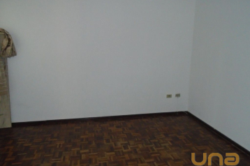 Sobrado com 3 dormitórios para alugar, 112 m² por R$ 3.800,00/