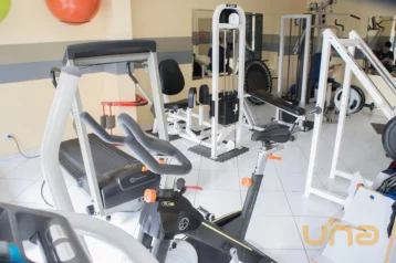 Apartamento com 3 dormitórios para alugar, 67 m² por R$ 2.450,