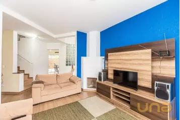 Casa 3 quartos em condomínio no Santa Cândida