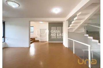 Casa Residencial 450m² no Bacacheri - Curitiba/PR.