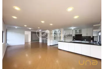 Casa Comercial 450m² no Bacacheri - Curitiba/PR.