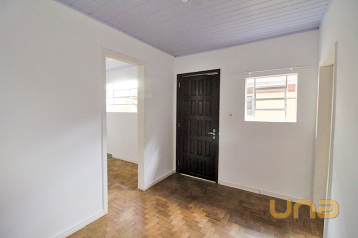 Imobiliária Cilar Aluga Kitnete no Alto da XV com 30m², Ref. 0