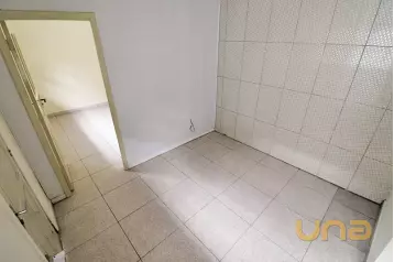 Imobiliária Cilar Aluga Kitnet no Alto da XV com 30m², Ref. 07