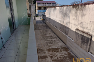 Sobrado à venda, 108 m² por R$ 430.000,00 - Brejatuba - Guarat