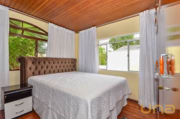 Casa com 4 quartos à venda, por R$ 750.000 - Santa Cândida - C