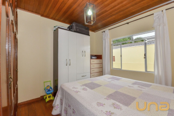 Casa com 4 quartos à venda, por R$ 750.000 - Santa Cândida - C